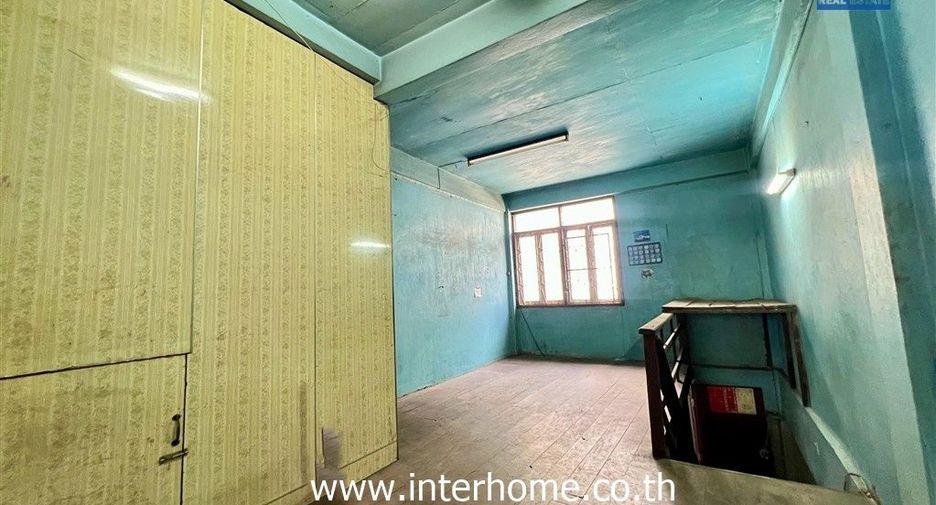 Gewerbefläche zum Kauf mit 2 Zimmer in Bang Kho Laem, Bangkok