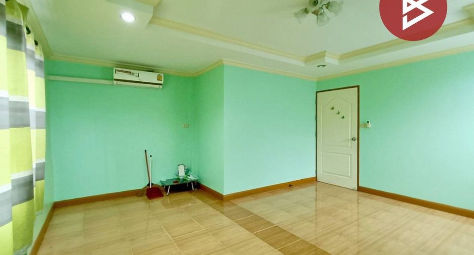 Casa adosada en venta de 4 habitaciones en Mueang Ratchaburi, Ratchaburi