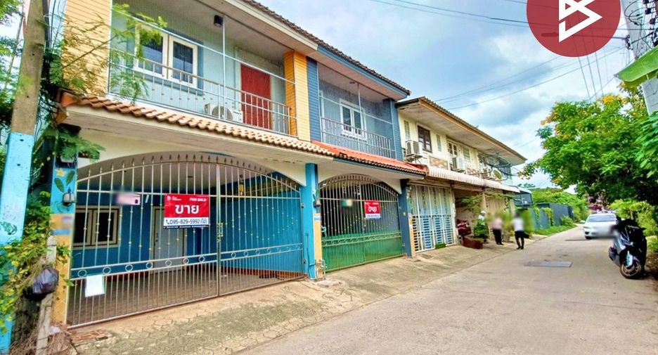 Casa adosada en venta de 4 habitaciones en Mueang Ratchaburi, Ratchaburi