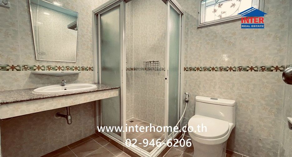 Haus zum Kauf mit 4 Zimmer in Khan Na Yao, Bangkok