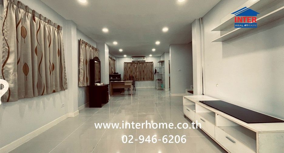Haus zum Kauf mit 4 Zimmer in Khan Na Yao, Bangkok