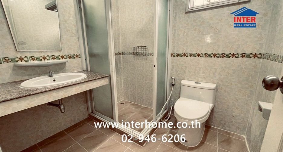 Haus zum Kauf mit 4 Zimmer in Khan Na Yao, Bangkok