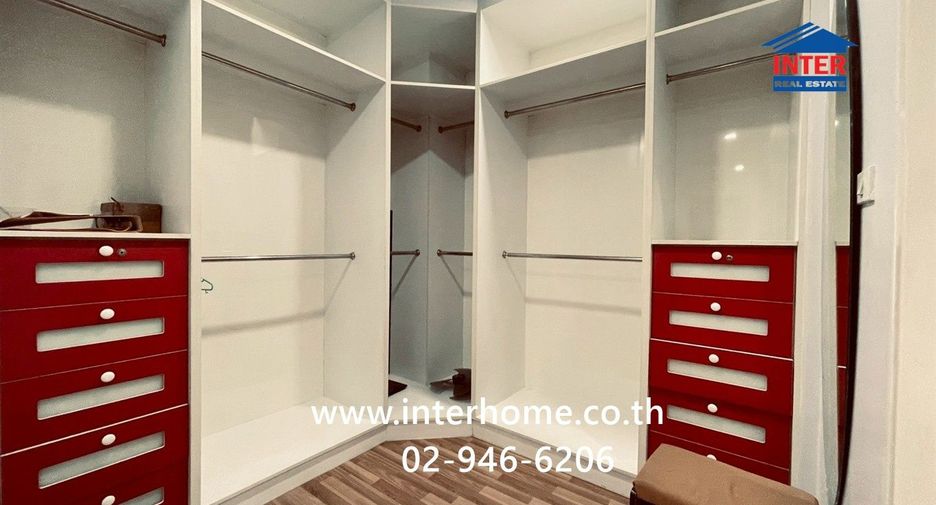 Haus zum Kauf mit 4 Zimmer in Khan Na Yao, Bangkok