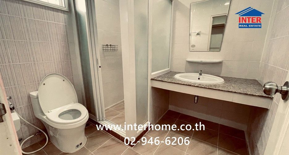 Haus zum Kauf mit 4 Zimmer in Khan Na Yao, Bangkok