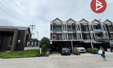 For sale 4 bedrooms retail Space in Ban Pho, Chachoengsao