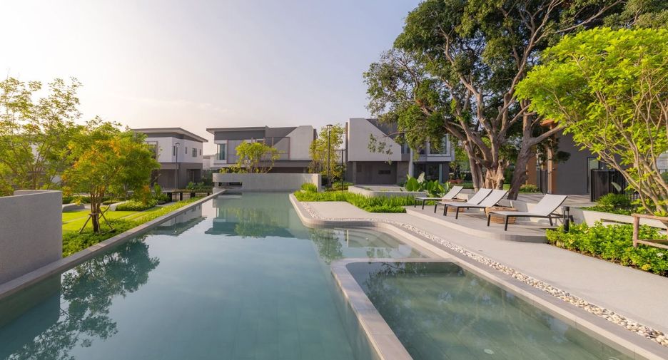 For sale 4 bedrooms house in East Pattaya, Pattaya