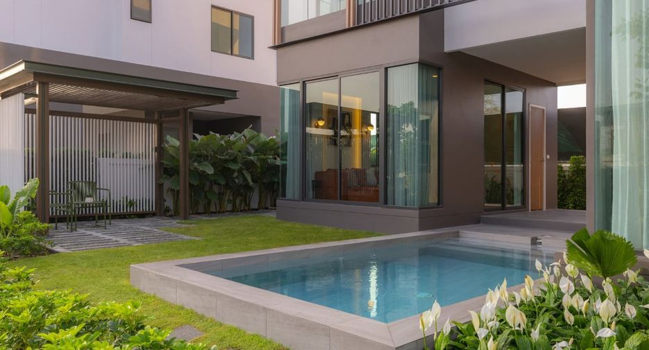 For sale 4 bedrooms house in East Pattaya, Pattaya