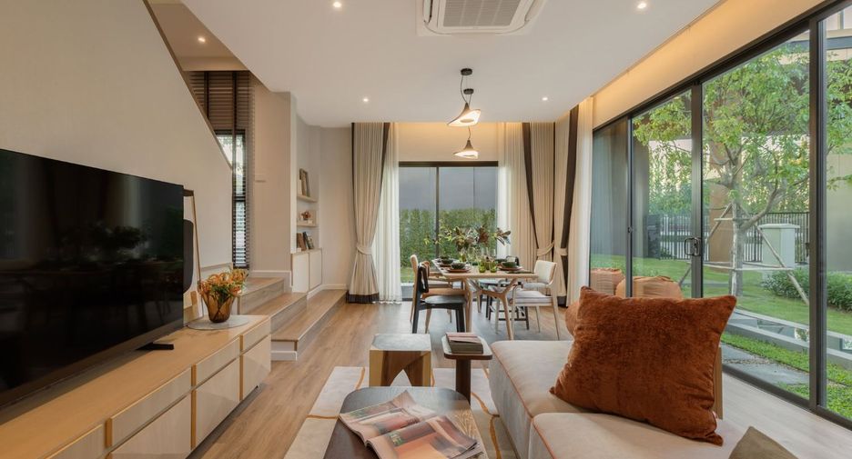 For sale 4 bedrooms house in East Pattaya, Pattaya