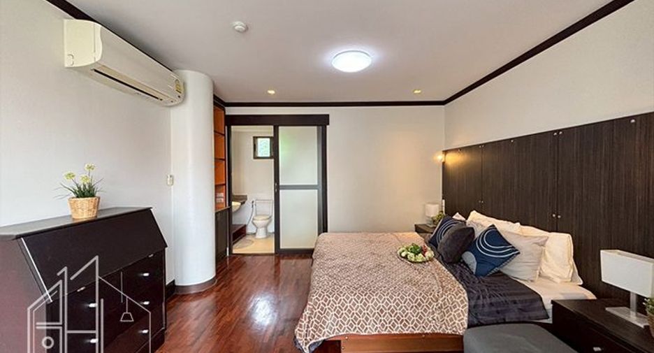 Condo en alquiler de 3 habitaciones en Watthana, Bangkok
