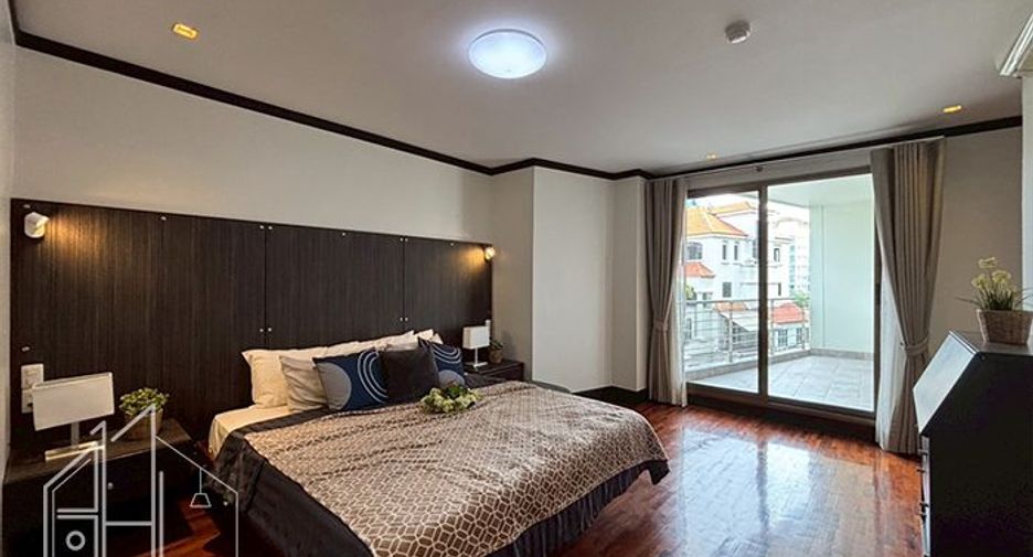 Condo en alquiler de 3 habitaciones en Watthana, Bangkok