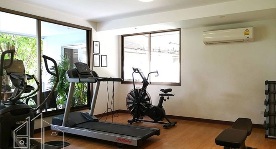 Condo en alquiler de 3 habitaciones en Watthana, Bangkok