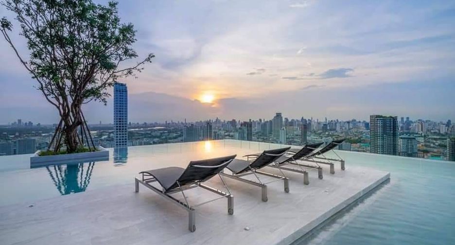 For rent 1 bed condo in Watthana, Bangkok