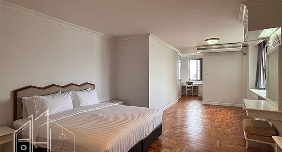 Condo en alquiler de 3 habitaciones en Watthana, Bangkok