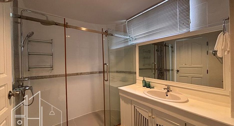 Condo en alquiler de 3 habitaciones en Watthana, Bangkok