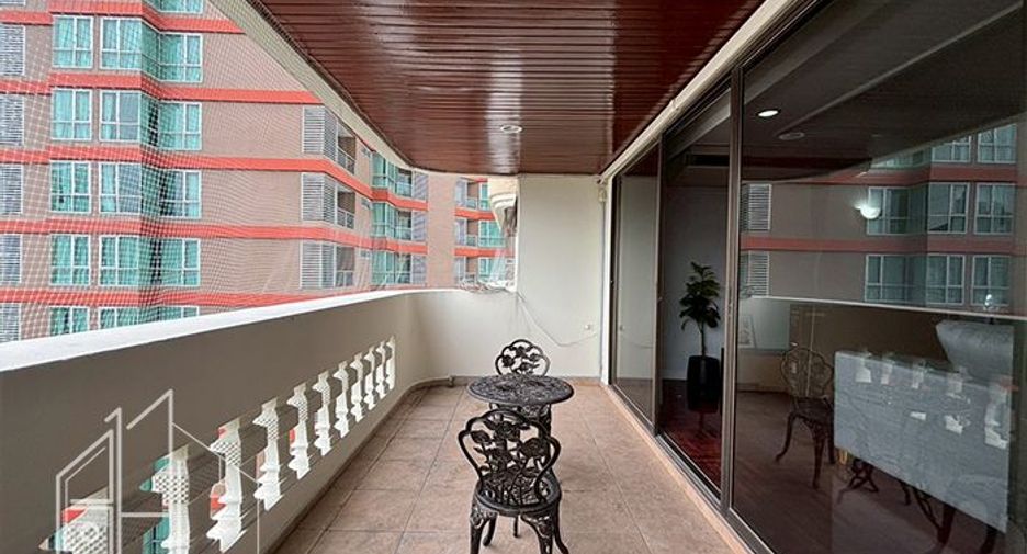 Apartamento en alquiler de 4 habitaciones en Watthana, Bangkok
