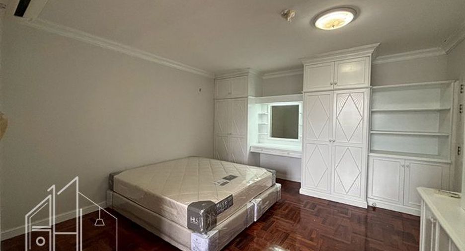 Apartamento en alquiler de 4 habitaciones en Watthana, Bangkok