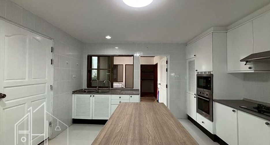 Apartamento en alquiler de 4 habitaciones en Watthana, Bangkok