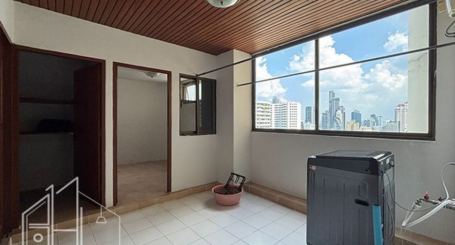 Condo en alquiler de 3 habitaciones en Watthana, Bangkok