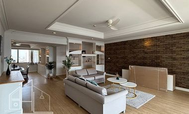 Condo en alquiler de 3 habitaciones en Watthana, Bangkok