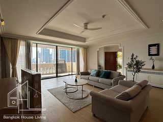 For rent 3 bedrooms condo in Watthana, Bangkok