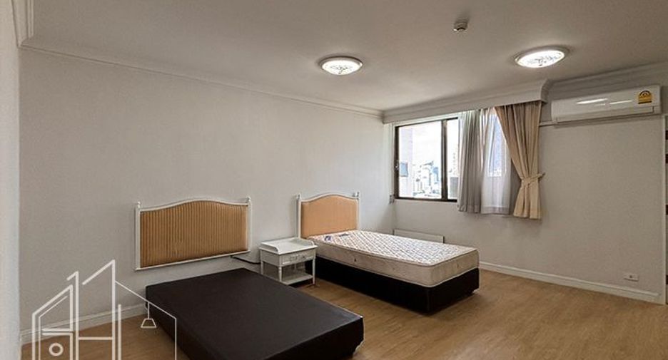 Condo en alquiler de 3 habitaciones en Watthana, Bangkok