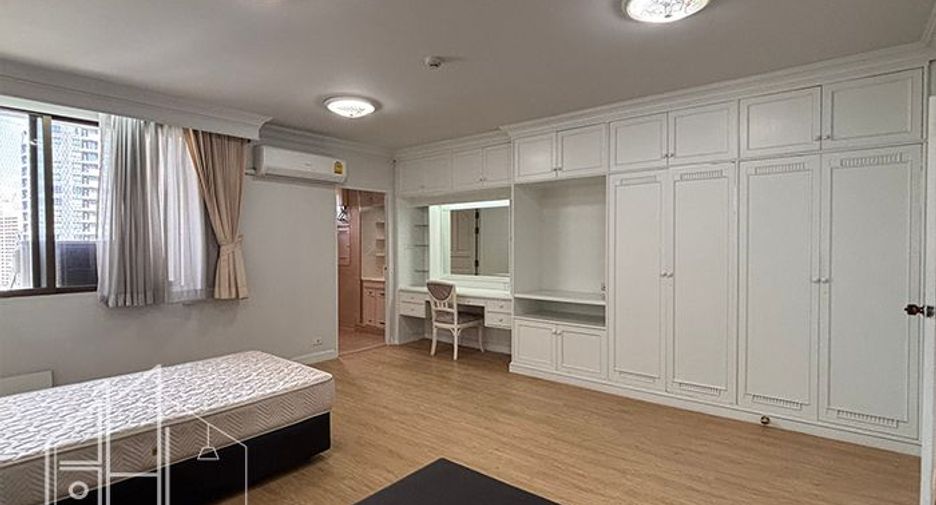 Condo en alquiler de 3 habitaciones en Watthana, Bangkok