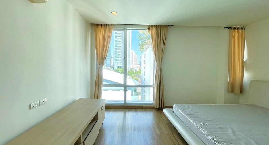 Wohnung zur Miete mit 3 Zimmer in Khlong Toei, Bangkok