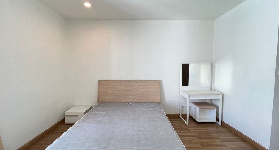 Wohnung zur Miete mit 3 Zimmer in Khlong Toei, Bangkok