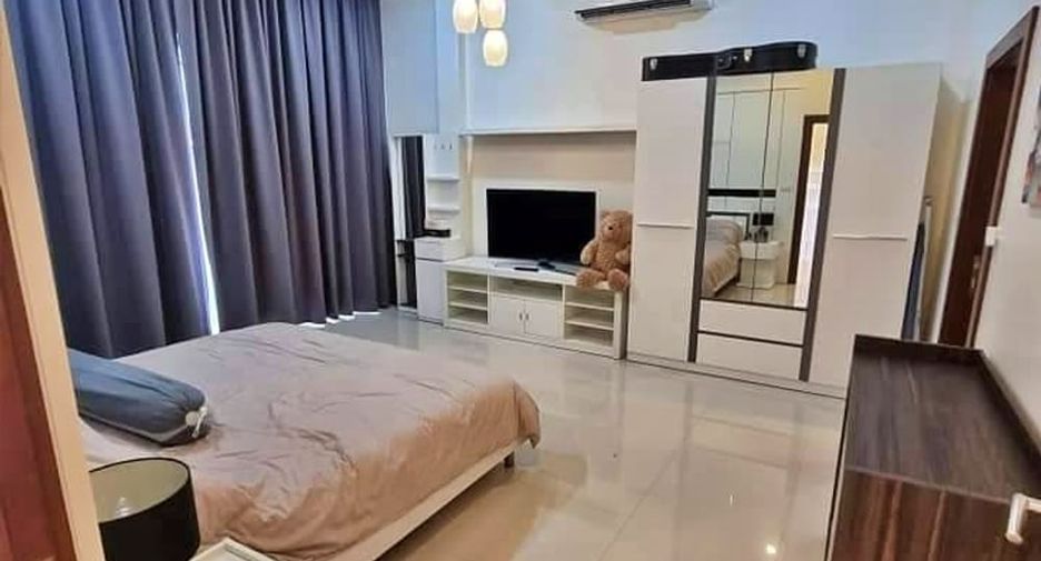 Villa en alquiler de 3 habitaciones en Huay Yai, Pattaya