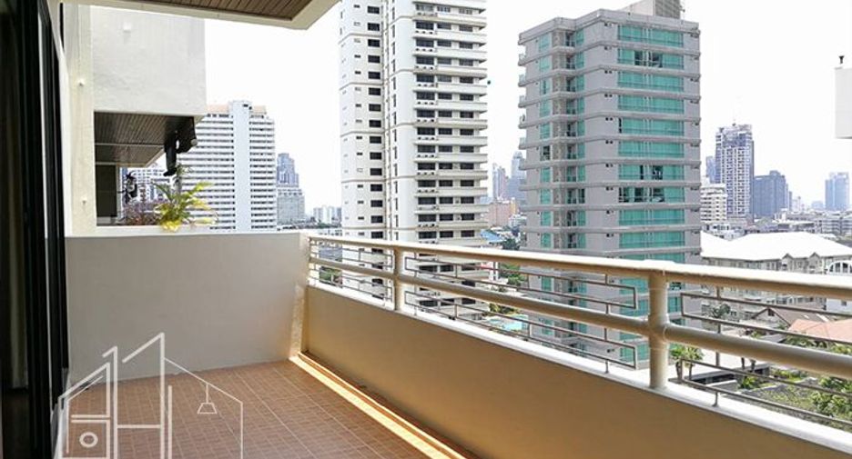 À louer 4 chambres appartement à Watthana, Bangkok