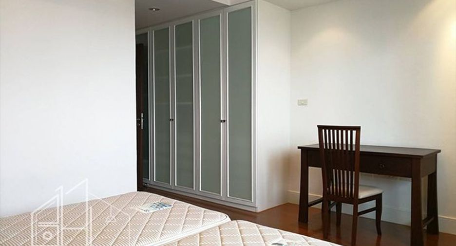 À louer 4 chambres appartement à Watthana, Bangkok