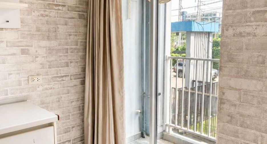For sale 1 bed condo in Khlong Luang, Pathum Thani