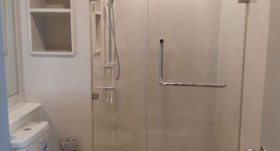 Condo en alquiler de 1 habitaciones en Phra Khanong, Bangkok