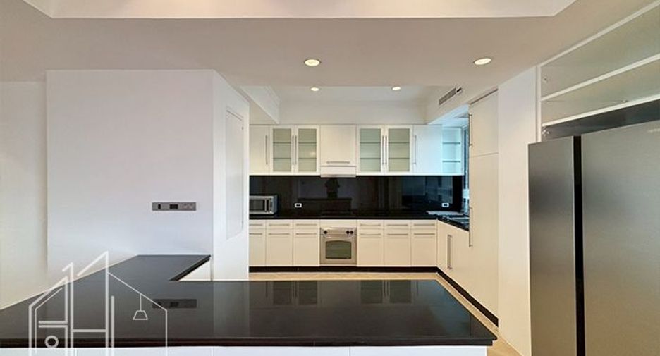 Wohnung zur Miete mit 3 Zimmer in Watthana, Bangkok