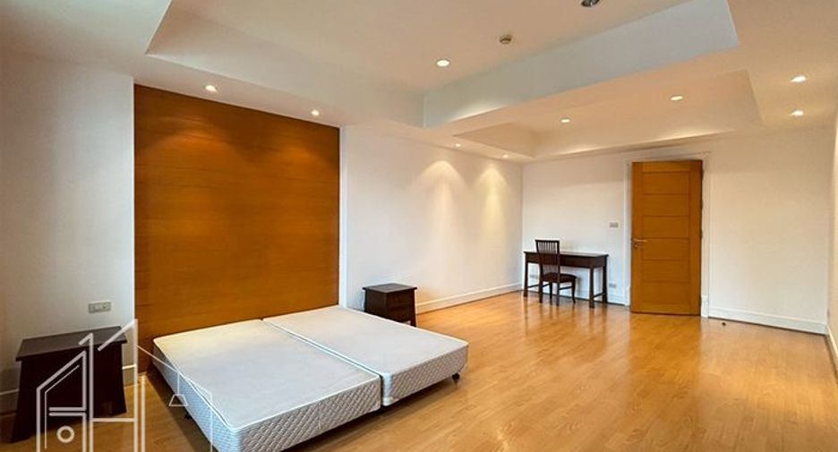 Wohnung zur Miete mit 3 Zimmer in Watthana, Bangkok
