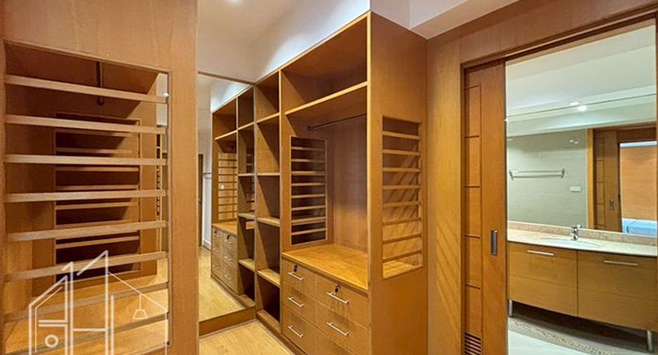 Wohnung zur Miete mit 3 Zimmer in Watthana, Bangkok