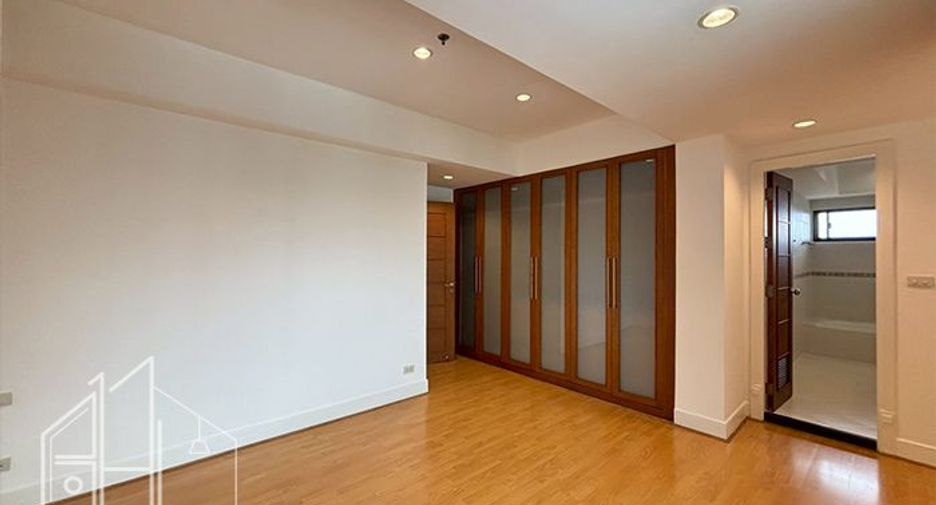 Wohnung zur Miete mit 3 Zimmer in Watthana, Bangkok