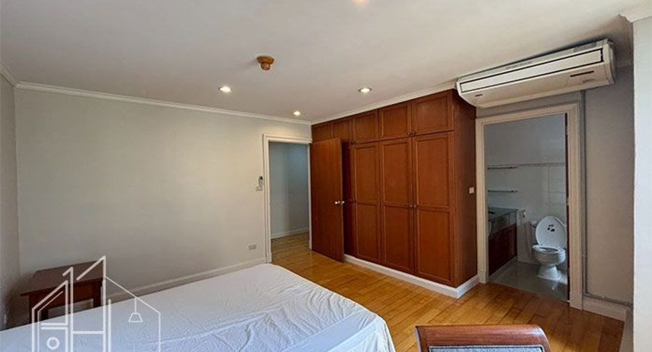 Condo en alquiler de 3 habitaciones en Khlong Toei, Bangkok