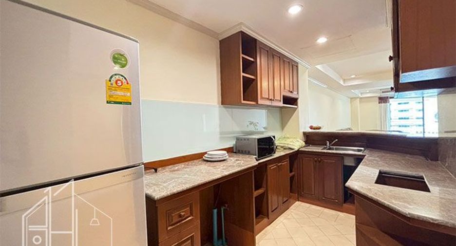 Condo en alquiler de 3 habitaciones en Khlong Toei, Bangkok