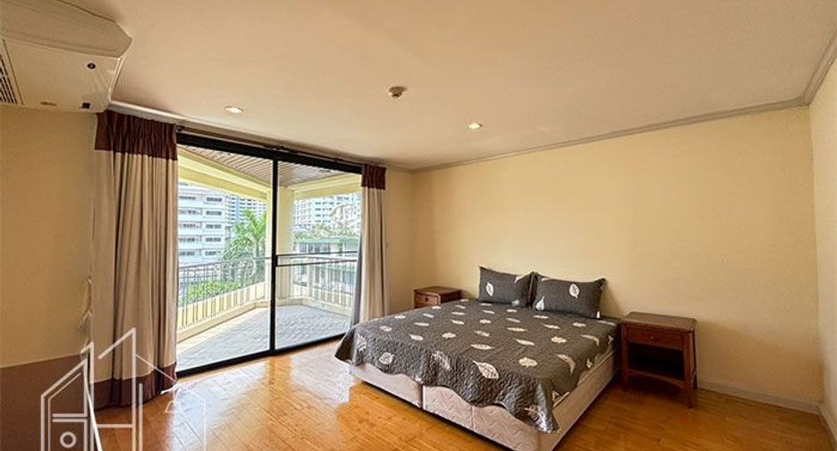 Condo en alquiler de 3 habitaciones en Khlong Toei, Bangkok