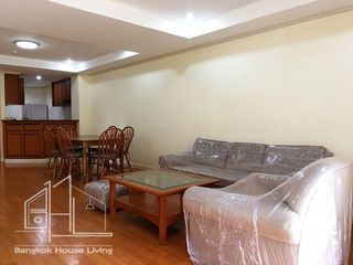 Apartamento en alquiler de 3 habitaciones en Khlong Toei, Bangkok