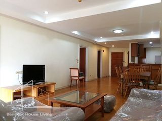 Apartamento en alquiler de 3 habitaciones en Khlong Toei, Bangkok