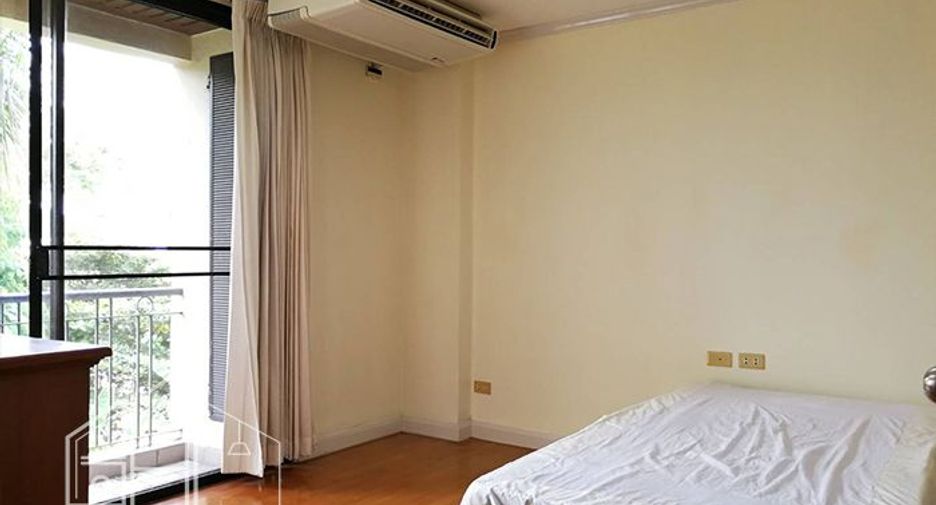 Apartamento en alquiler de 3 habitaciones en Khlong Toei, Bangkok