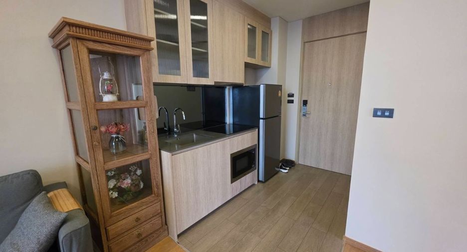 Wohnung zur Miete mit 2 Zimmer in Khlong Toei, Bangkok