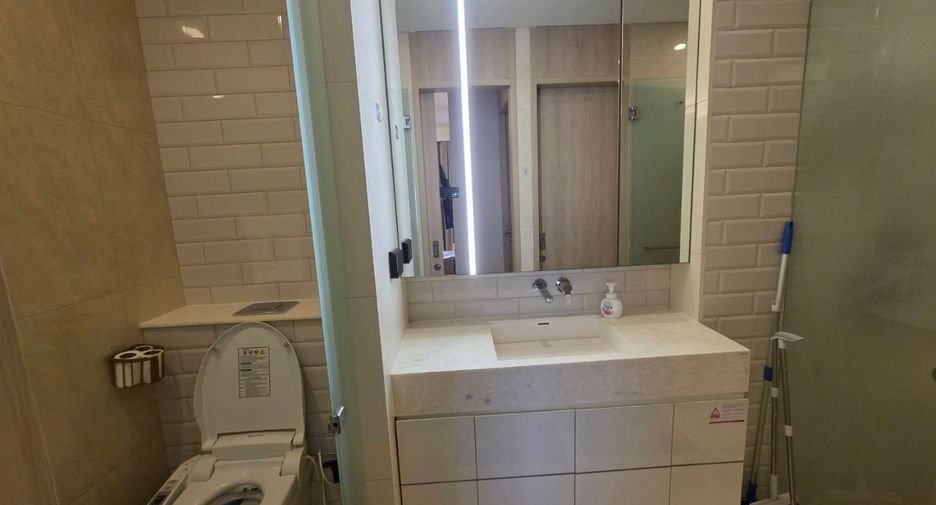Wohnung zur Miete mit 2 Zimmer in Khlong Toei, Bangkok