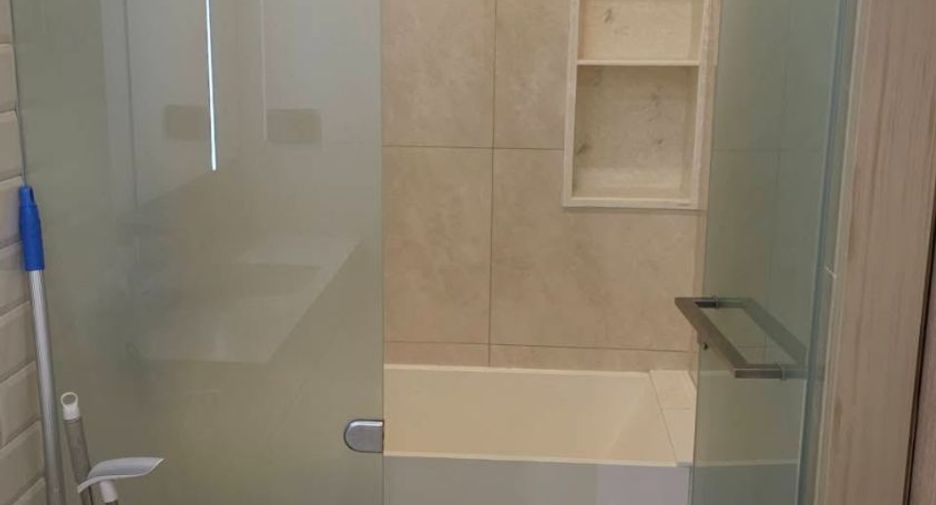 Wohnung zur Miete mit 2 Zimmer in Khlong Toei, Bangkok