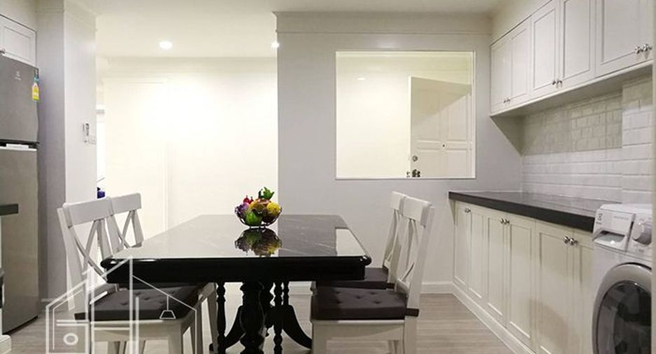 Apartamento en alquiler de 2 habitaciones en Khlong Toei, Bangkok