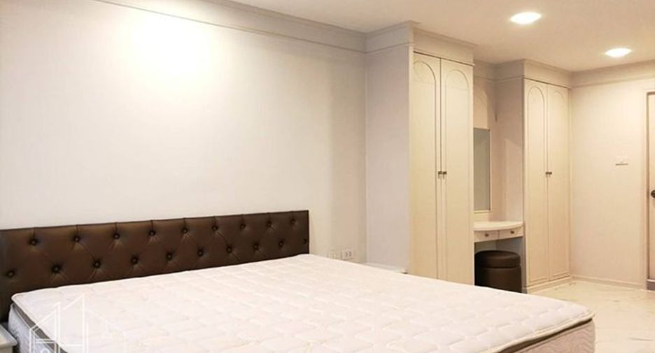 Condo en alquiler de 2 habitaciones en Khlong Toei, Bangkok