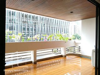 Condo en alquiler de 3 habitaciones en Watthana, Bangkok