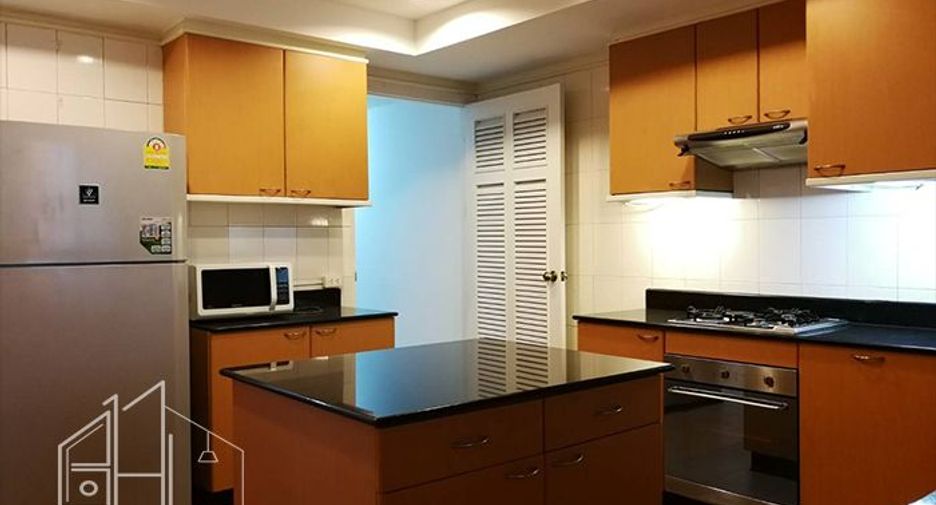 Condo en alquiler de 3 habitaciones en Watthana, Bangkok
